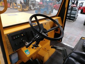 Tracteur de remorquage ATA 5500 LPG