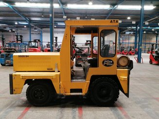 Tracteur de remorquage ATA 5500 LPG