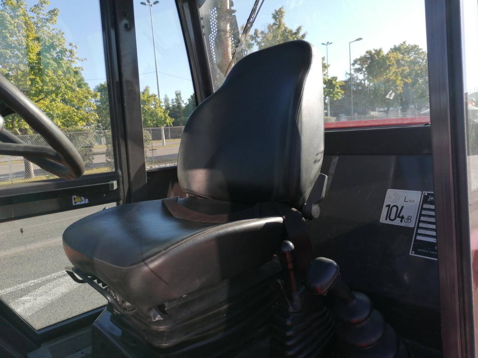 Chariot élévateur tout terrain Manitou M26-4 T3B à vendre sur CAPM Europe