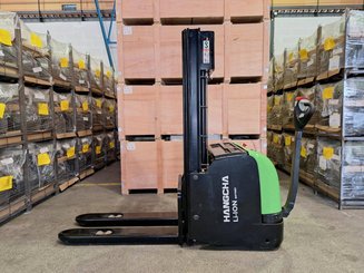 Gerbeur accompagnant Hangcha CDD16-AC1-LI
