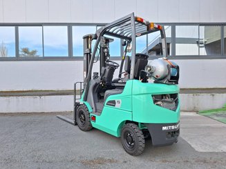 Chariot élévateur frontal 4 roues Mitsubishi FG15N