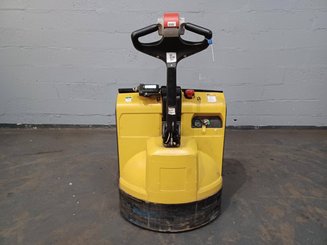 Transpalette accompagnant Yale MP20 AC