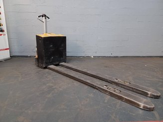 Transpalette accompagnant Caterpillar NPP20N2