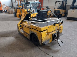 Tracteur de remorquage Charlatte TE206