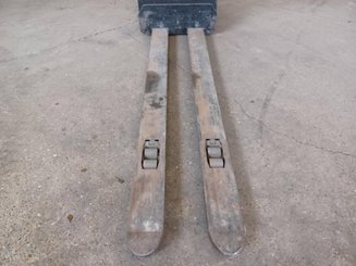Préparateur de commande au sol Caterpillar NO20NE - 4