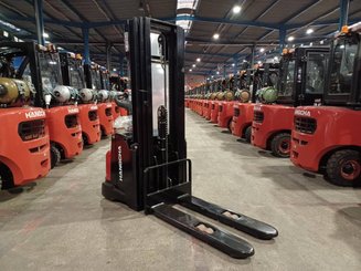 Gerbeur accompagnant Hangcha CDD12-AEC2