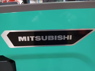 Chariot à mât rétractable multidirectionnel Mitsubishi RBM25 N3