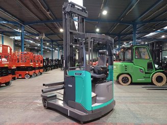 Chariot à mât rétractable multidirectionnel Mitsubishi RBM25 N3