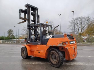 Chariot élévateur frontal 4 roues Doosan D1808-S - 5