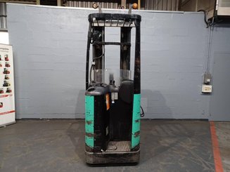 Gerbeur porté debout Caterpillar NSR20N