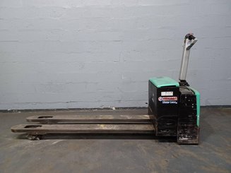 Transpalette accompagnant Caterpillar NPP20M