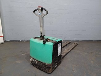Transpalette accompagnant Caterpillar NPP20M