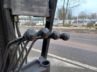 Chariot élévateur frontal 4 roues Caterpillar EP25K - 8