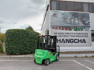 Chariot élévateur frontal 4 roues Hangcha XC25i