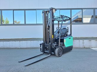 Chariot élévateur frontal 3 roues Mitsubishi FB16N2T