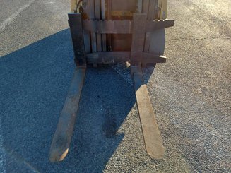 Chariot élévateur frontal 4 roues Caterpillar GC45K SWB