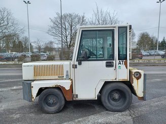 Tracteur de remorquage ATA 3600LPG