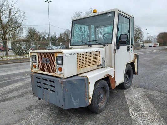 Tracteur de remorquage ATA 3600LPG - 1