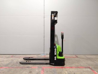 Gerbeur accompagnant Hangcha CDD12-A2MJ2-ISZ