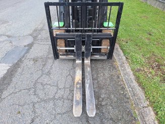 Chariot élévateur frontal 4 roues Hangcha AE35-I - 13