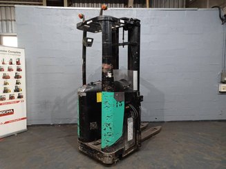 Gerbeur porté debout Caterpillar NSR20N