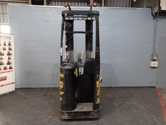 Gerbeur porté debout Caterpillar NSR20N
