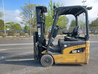 Chariot élévateur frontal 3 roues Caterpillar EP16NT - 3