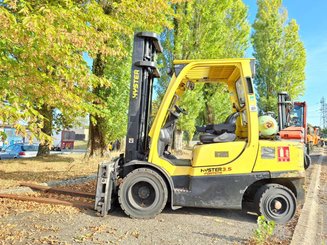 Chariot élévateur frontal 4 roues Hyster H3.5FT - 3