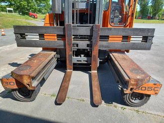 Chariot élévateur latéral multidirectionnel Hubtex DQ45G