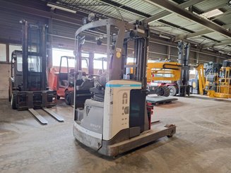 Chariot à mât rétractable Nissan UHD250DTFVRF480