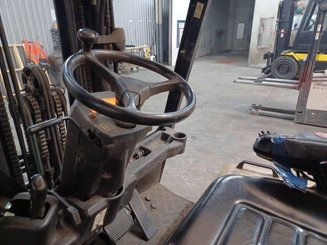 Chariot élévateur frontal 4 roues Caterpillar EP25K-PAC