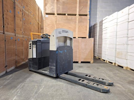 Préparateur de commande au sol Crown GPC3020 - 1