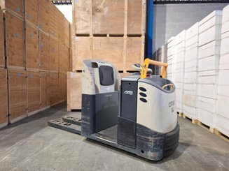 Préparateur de commande au sol Crown GPC3020 - 3