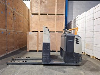 Préparateur de commande au sol Crown GPC3020 - 2