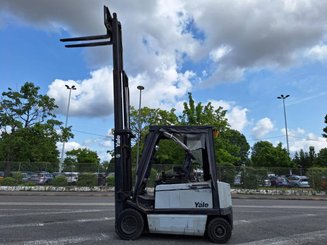 Chariot élévateur frontal 4 roues Yale ERP30 - 10