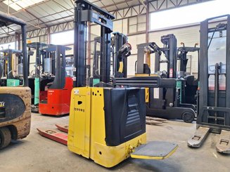 Gerbeur porté debout Hyster S1.5S