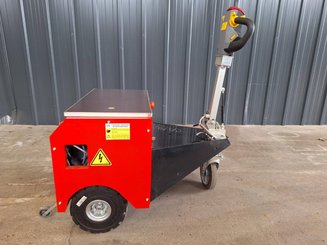 Tracteur de remorquage STI PTA1