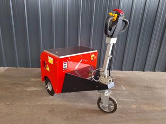 Tracteur de remorquage STI PTA1