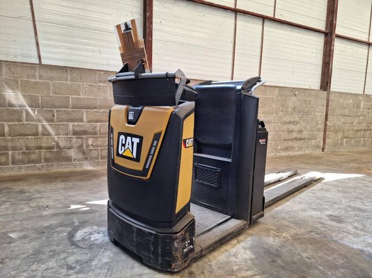 Préparateur de commande au sol Caterpillar NO20NE - 1