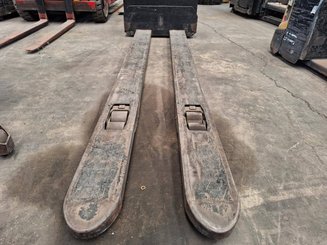 Préparateur de commande au sol Caterpillar NO20NE