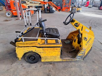 Tracteur de remorquage Charlatte TE206