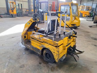 Tracteur de remorquage Charlatte TE206