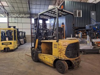 Chariot élévateur frontal 4 roues Caterpillar EP25K - 4