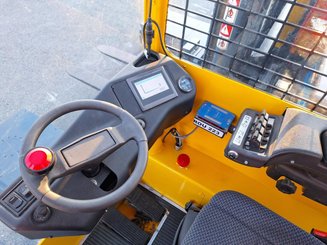 Chariot élévateur latéral multidirectionnel Combilift ESL3545