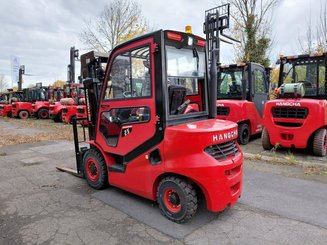 Chariot élévateur frontal 4 roues Hangcha XF25D-2 (CPCD25-X2H7F1)
