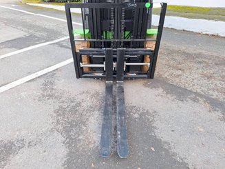 Chariot élévateur frontal 4 roues Hangcha AE25-I