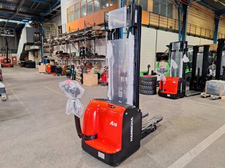 Gerbeur accompagnant Hangcha CDD16-AC2