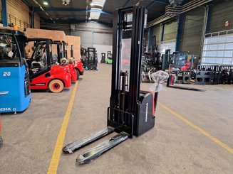 Gerbeur accompagnant Hangcha CDD16-AC2
