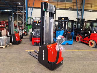 Gerbeur accompagnant Hangcha CDD16-AC2