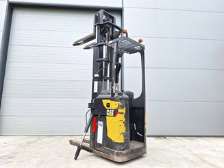 Gerbeur porté debout Caterpillar NSR20N
